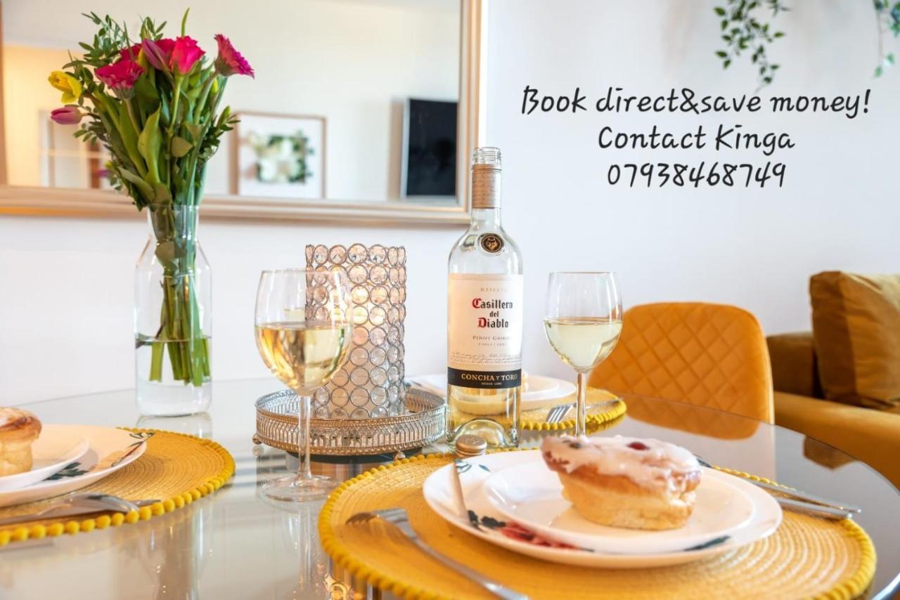 Amber Apartment Oasis - Your Gateway To Southampton'S Vibrant Heart, Port, Shopping Bagian luar foto